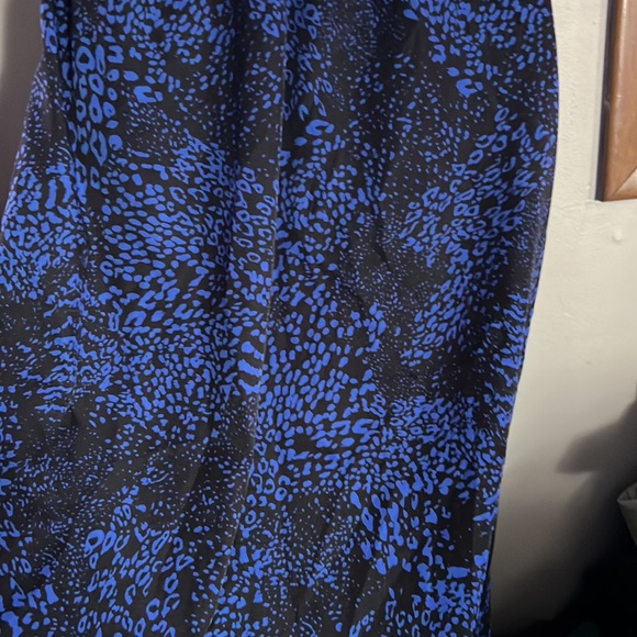 Express Women Blue & Black Casual Maxi Dress with Strappy Back Detail Medium - Picture 9 of 13